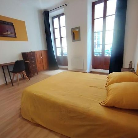 Appartement En Plein Centre. Carpentras Eksteriør billede