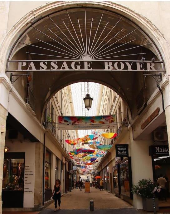 Appartement En Plein Centre. Carpentras Eksteriør billede